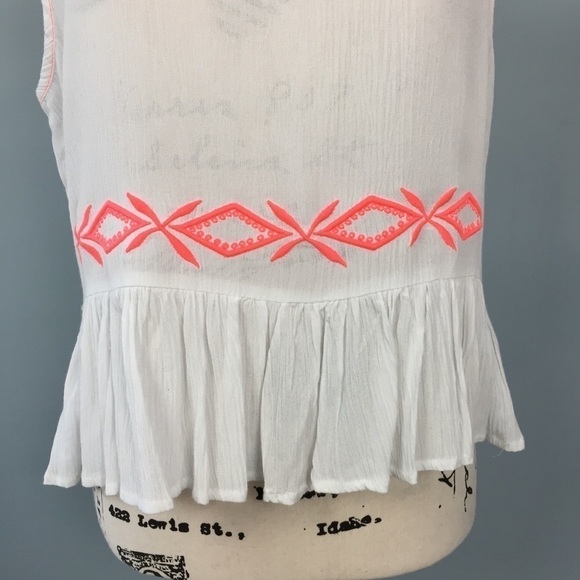 PAPER Crane Embroidered Boho Peplum Tank Top - Picture 12 of 16